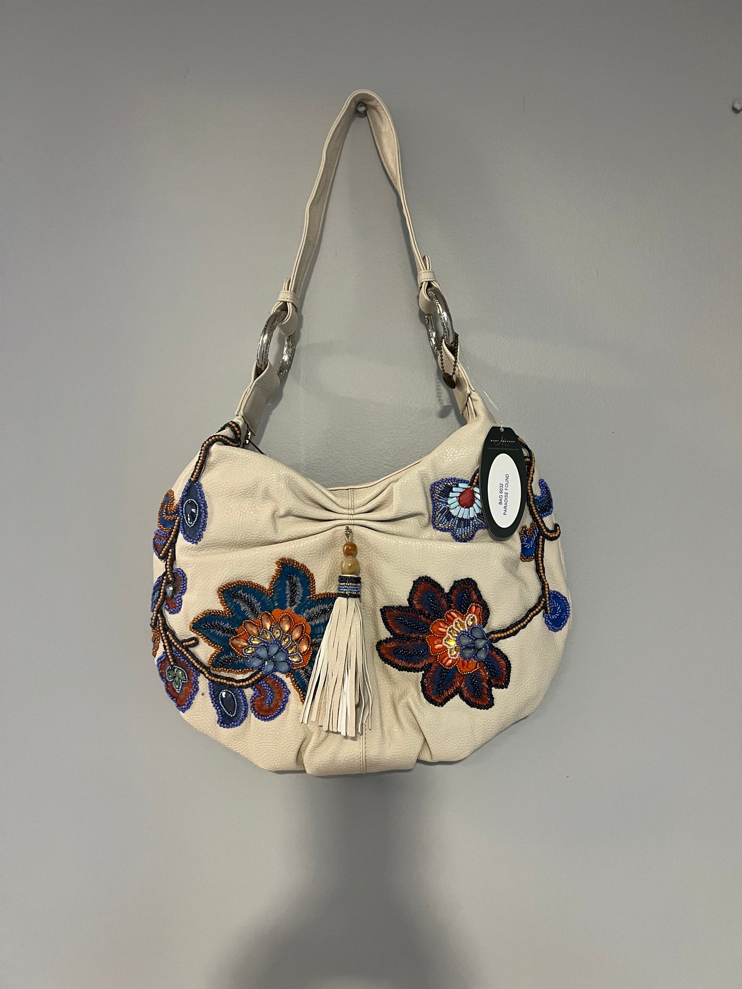 New with Tags Mary Frances beaded Purse “Paradise Found”