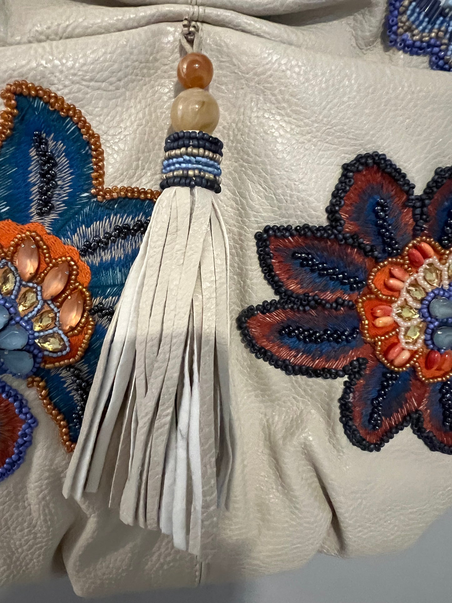 New with Tags Mary Frances beaded Purse “Paradise Found”