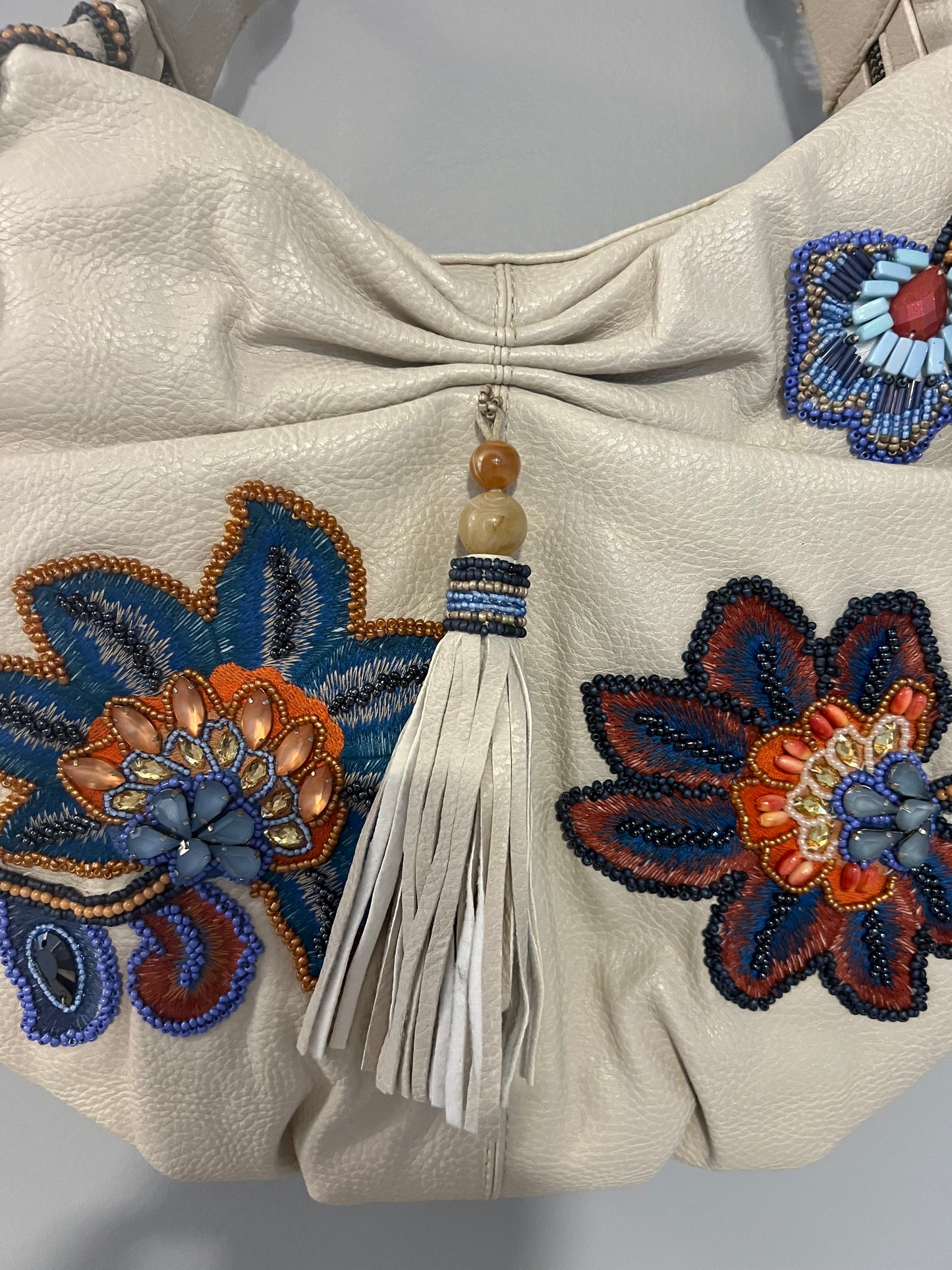 New with Tags Mary Frances beaded Purse “Paradise Found”